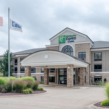 Holiday Inn Express & Suites Wadsworth, An Ihg Hotel Exterior foto